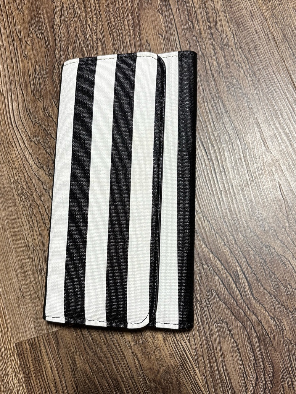 Bundle of 9 Wallets/Bags/Clutches/Pouches